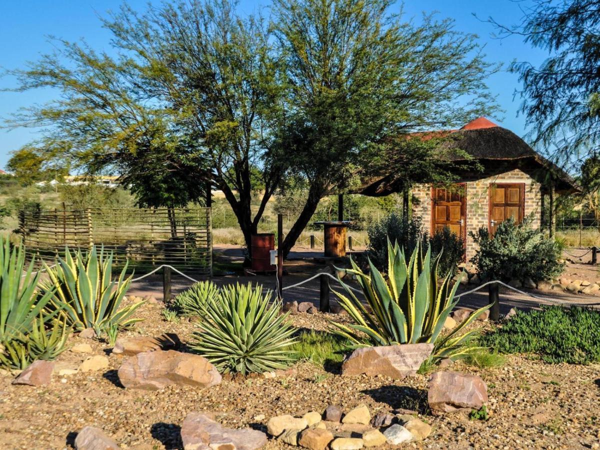 Die Dam - Transkalahari End Resort Gobabis Esterno foto